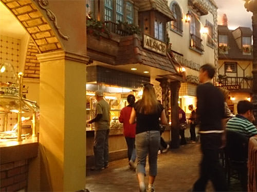 ラ ヴィレッジ バフェ パリス