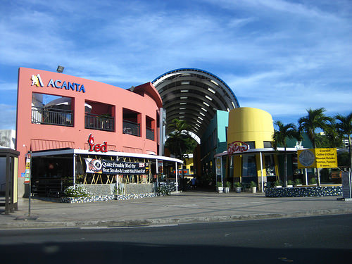 アカンタ モール