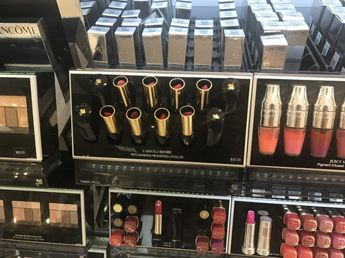 DFS ダニエル K イノウエ国際空港店