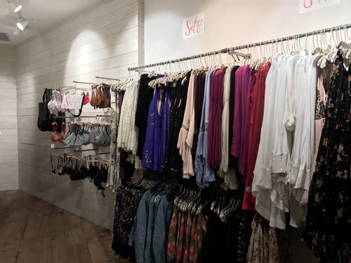 インターナショナル マーケットプレイス