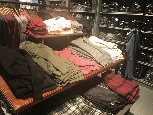 インターナショナル マーケットプレイス