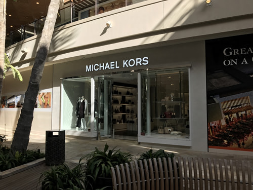 インターナショナル マーケットプレイス