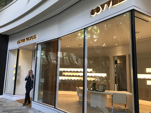 インターナショナル マーケットプレイス