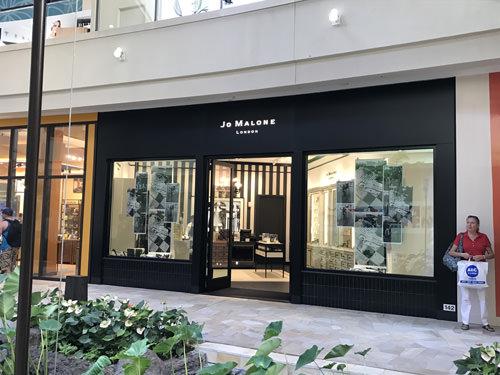 インターナショナル マーケットプレイス