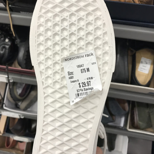 ノードストロームラック ワードビレッジショップス