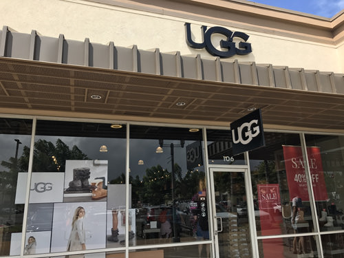 ワイケレプレミアムアウトレット