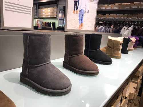 ワイケレプレミアムアウトレット