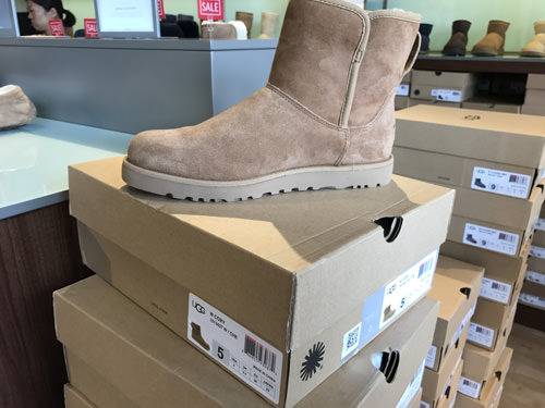 ワイケレプレミアムアウトレット