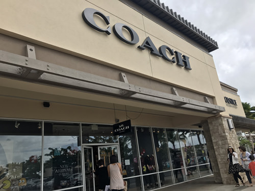 ワイケレプレミアムアウトレット