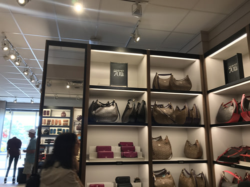 ワイケレプレミアムアウトレット