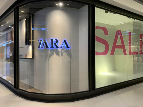 アイオン オーチャード シンガポール