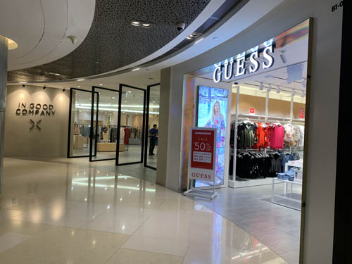 アイオン オーチャード シンガポール