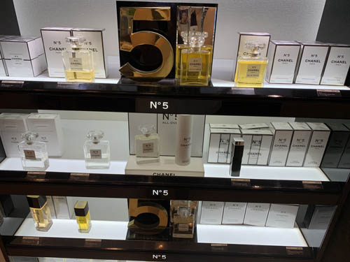 T ギャラリア シンガポール by DFS